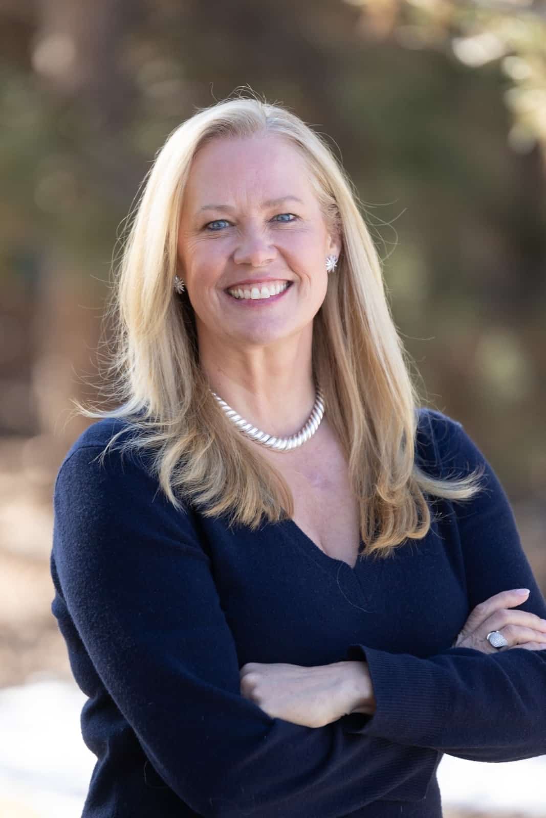 Dr Spencer Headshot 2:3 Ratio